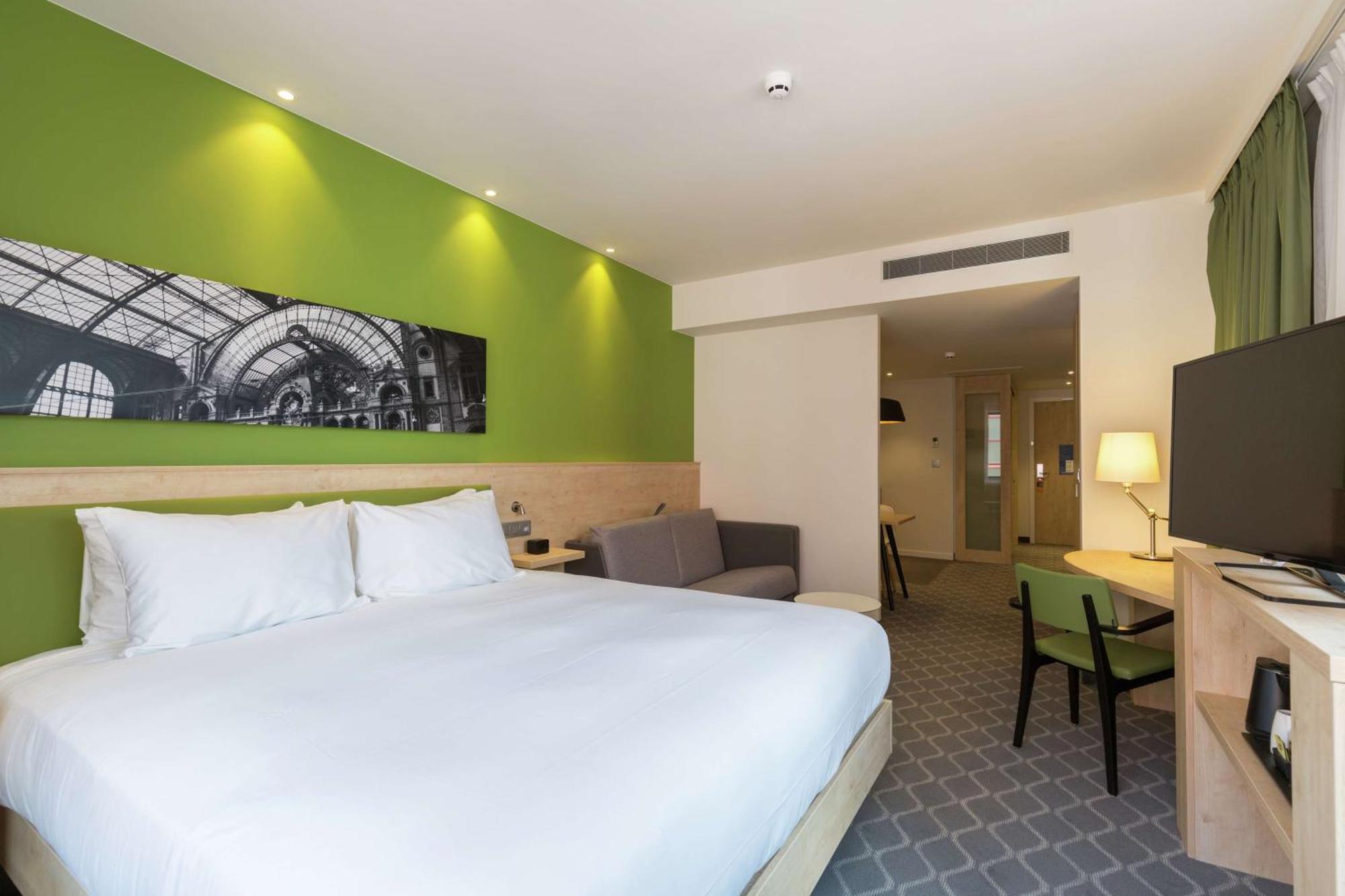 Hampton By Hilton Antwerp Central Station מראה חיצוני תמונה
